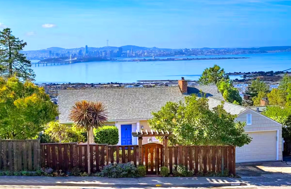 Exterior of the Berkeley Hills property with Bay and skyline